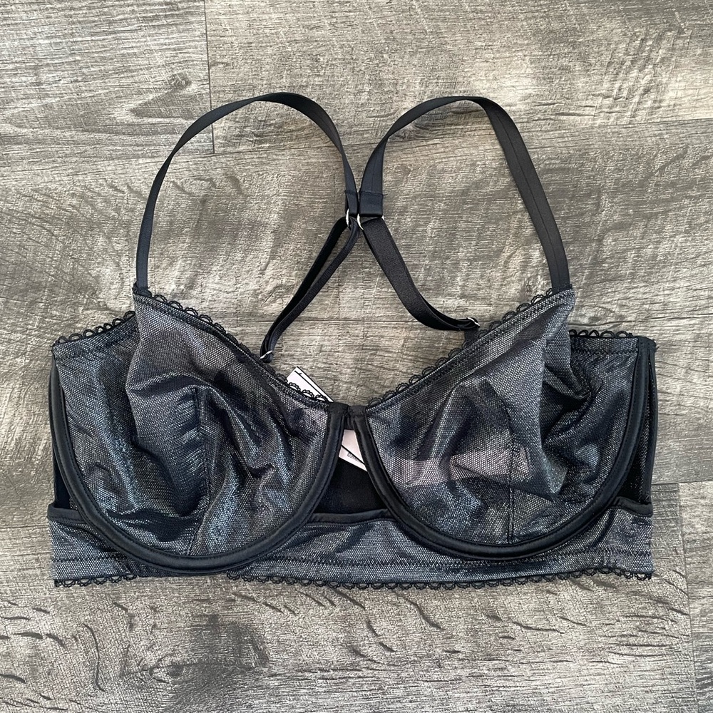 NWOT Victoria Secret sheer bra 🕸️
